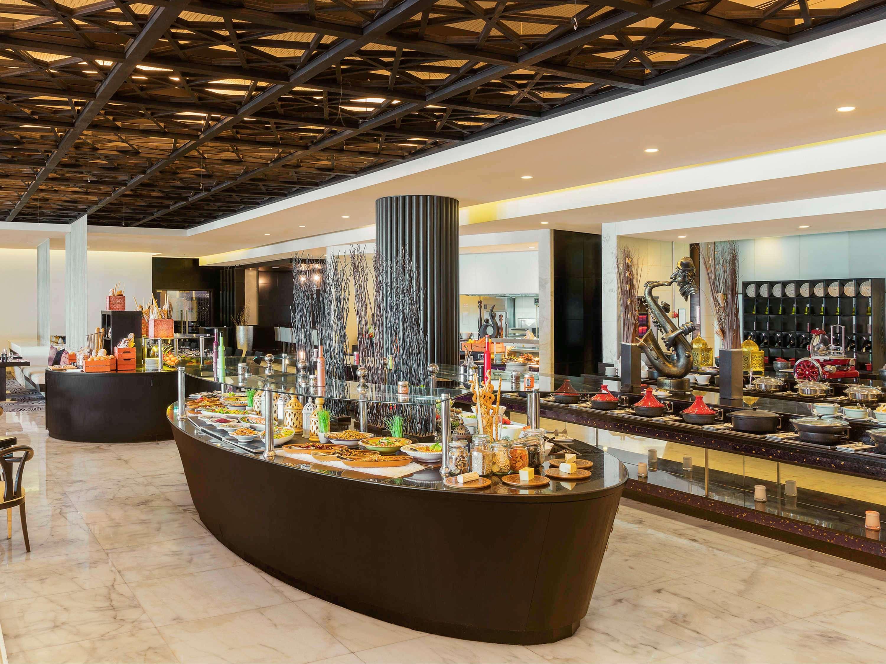 Sofitel Corniche 5*