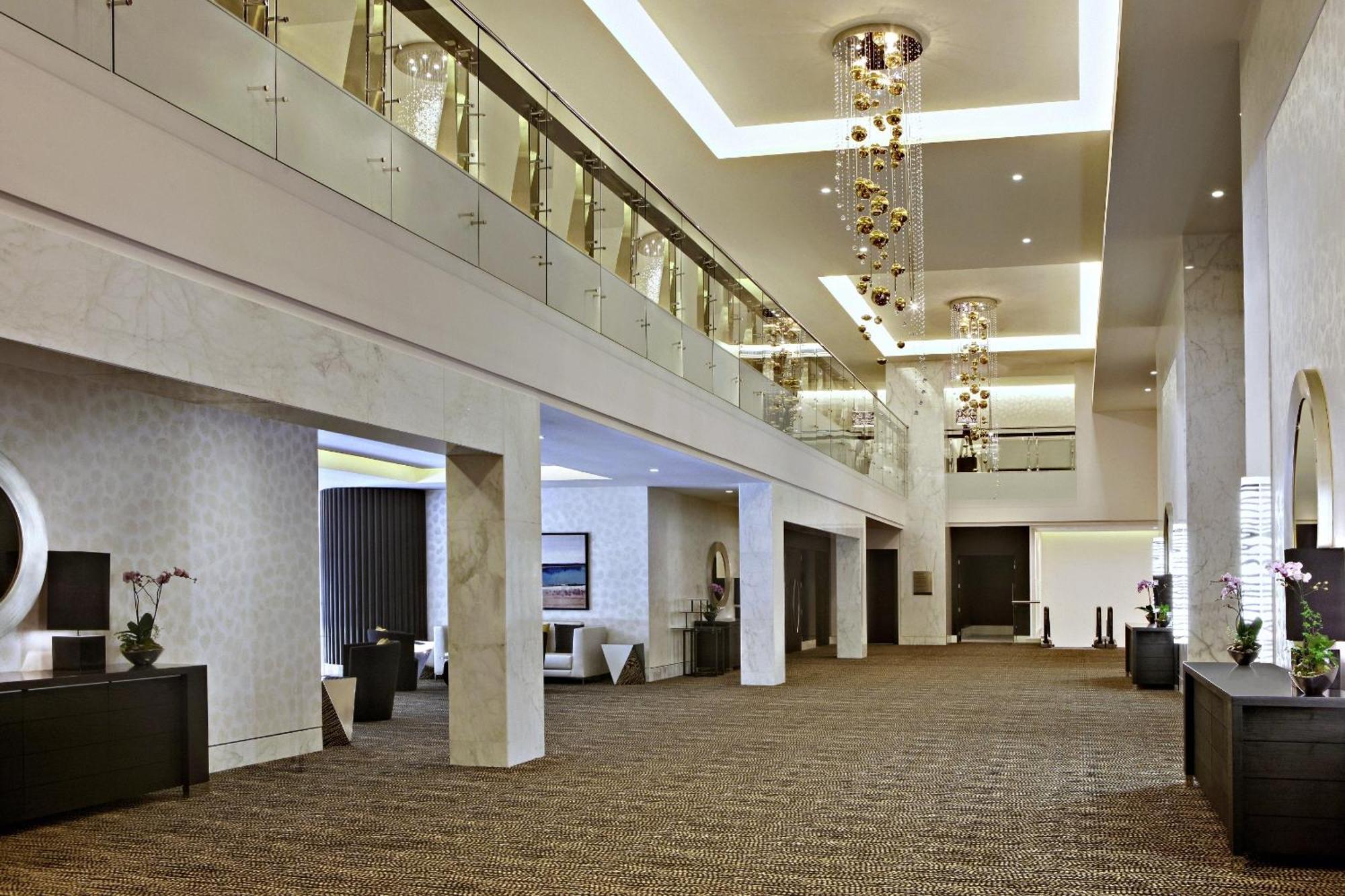 Sofitel Corniche 5*